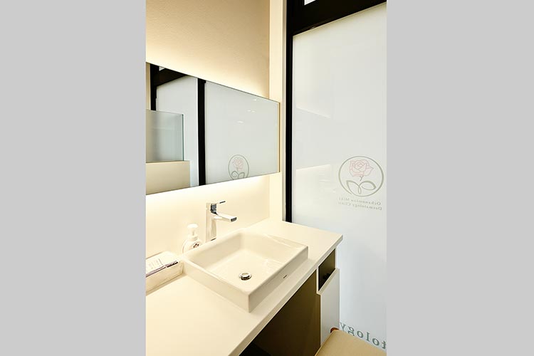 パウダールーム